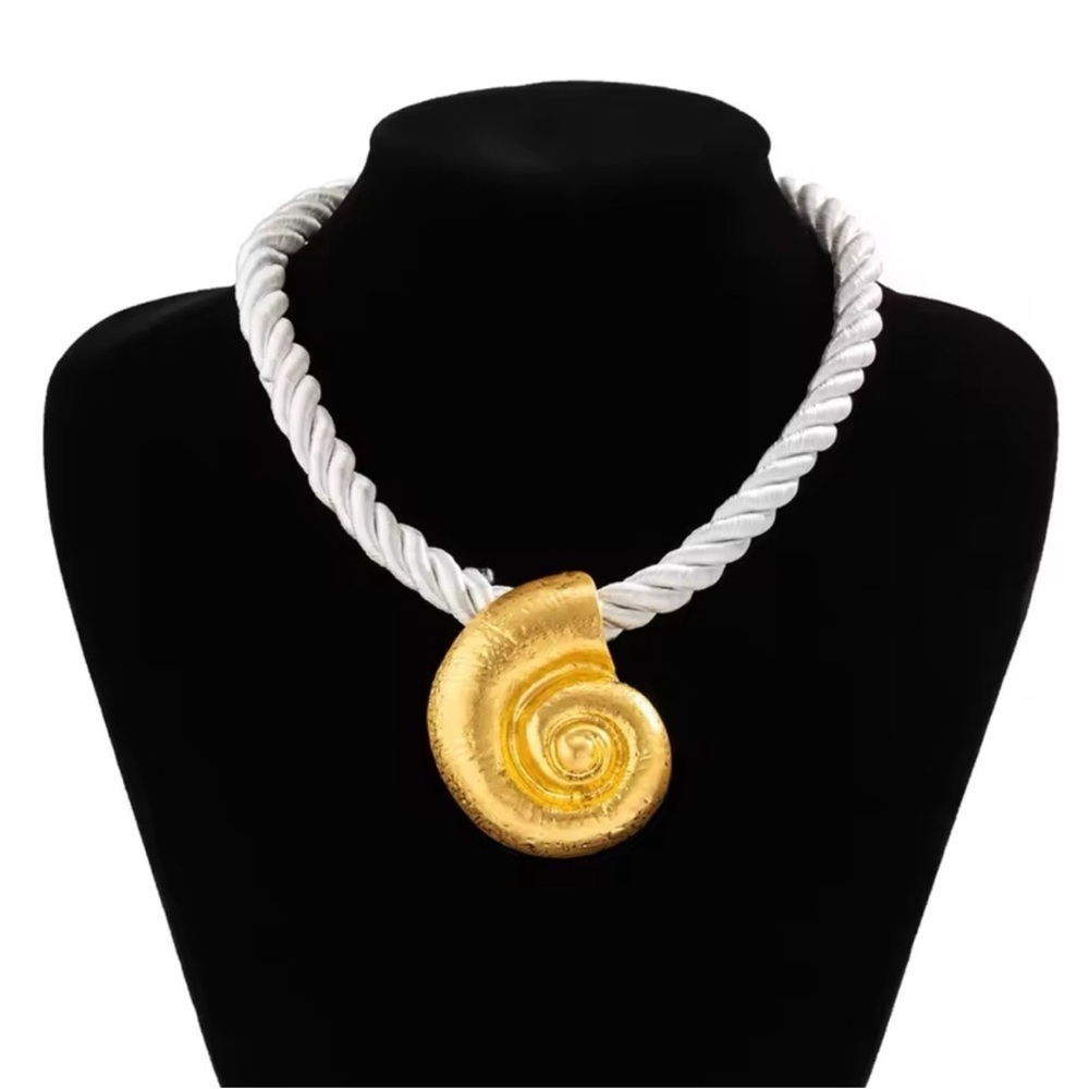 Gold Shell Necklace - Picture 4 of 5